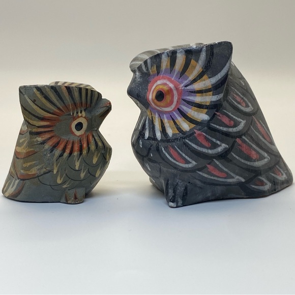 Hand carved wooden owl figurines - Picture 2 of 10